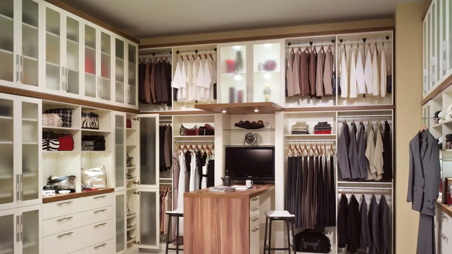 Closet Remodeling | All Wood Kitchens & Closets